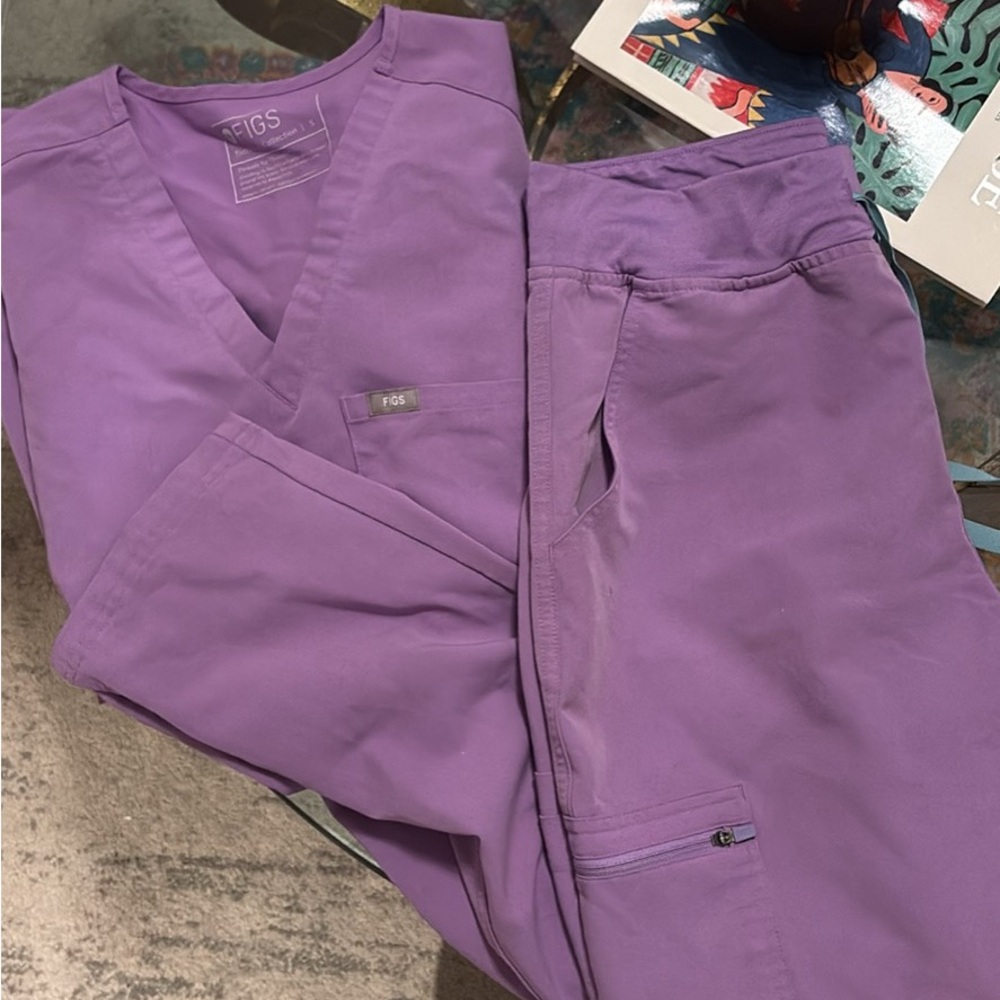 Figs Lavender Scrub Ensemble